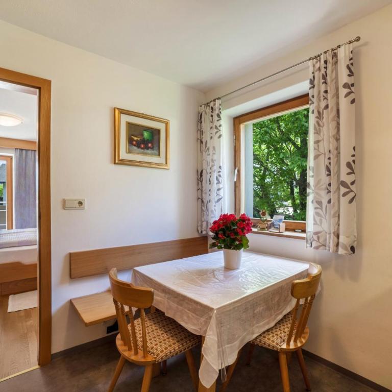 Moosmair Ferienwohnung 3 - Superior Apartment mit 1 Schlafzimmer und Balkon - 1