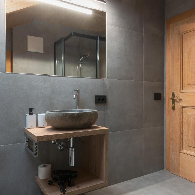 Dolomites Apartment Christian - Appartamento Premium con 3 Camere da Letto e Balcone - 17
