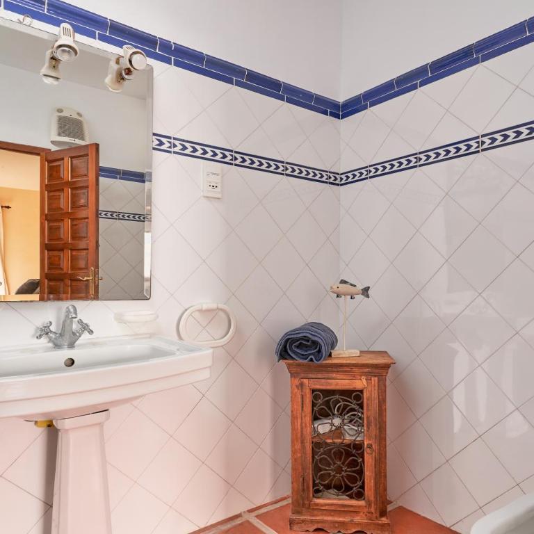 Villa Punta de la Mona - Two-Bedroom House - 16
