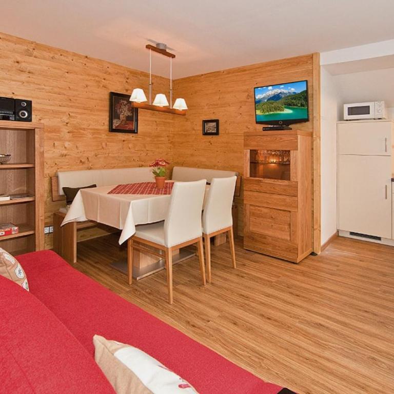 Ferienwohnungen Weiß - Appartamento Superior con 1 Camera da Letto e Balcone - 2