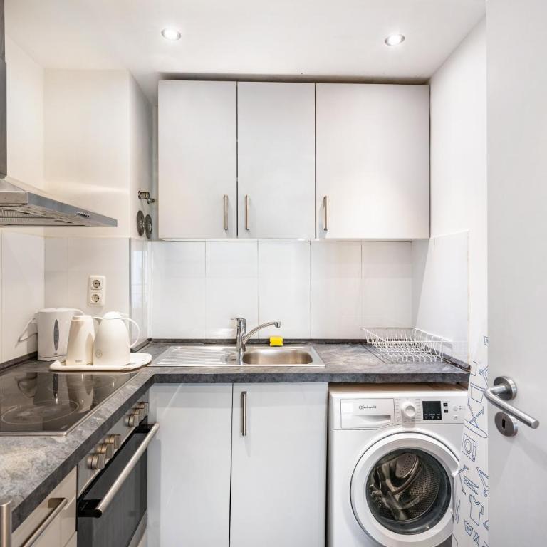 Aldars Urban Suite No.10 - Appartement 1 Chambre Supérieur avec Balcon - 5