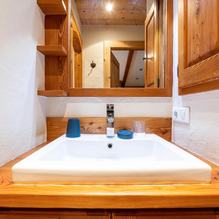 Appartement proche La Clusaz - Appartement 2 Chambres Deluxe avec Balcon - 24