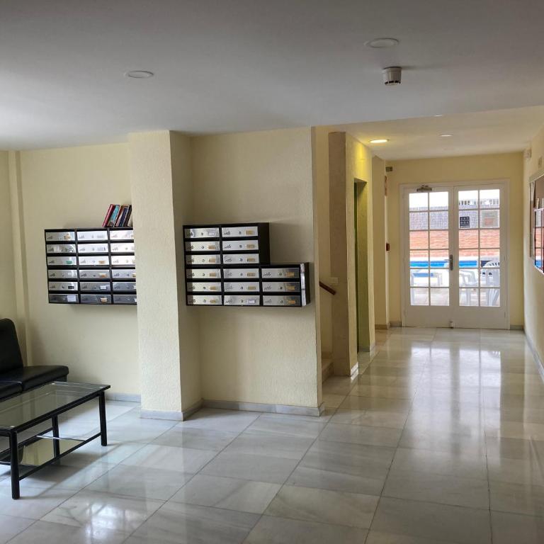 Sunny apartment with pool - Apartamento de 2 dormitorios con vistas a la montaña - 11
