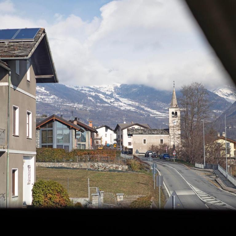 Tra Montagna e Città - Aosta - Appartamento Deluxe con 2 Camere da Letto e Balcone - 6