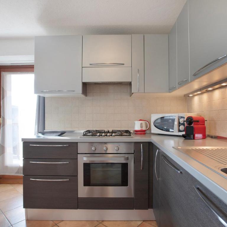 Tra Montagna e Città - Aosta - Appartamento Deluxe con 2 Camere da Letto e Balcone - 8