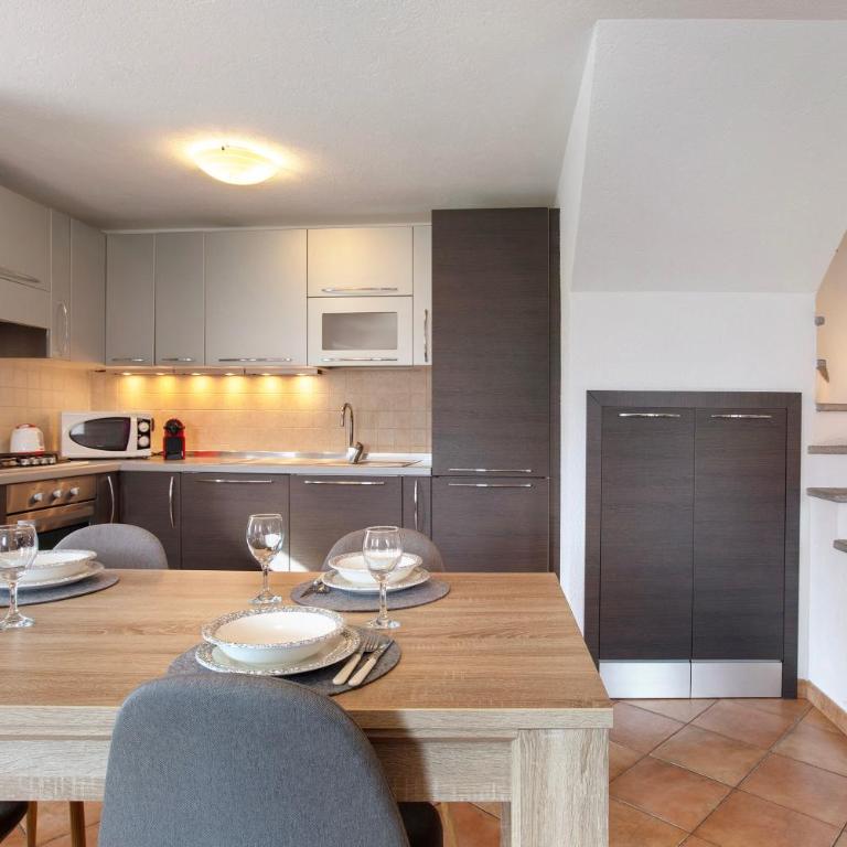 Tra Montagna e Città - Aosta - Appartamento Deluxe con 2 Camere da Letto e Balcone - 10