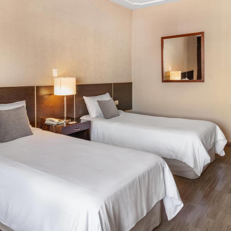 Ramada Plaza by Wyndham Tucuman - 1 Queen Bed or 2 Single Beds, VIP Room, Non-Smoking - 1
