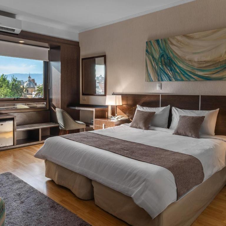 Ramada Plaza by Wyndham Tucuman - 1 King Bed or 2 Single Beds, Junior Suite, Non-Smoking - 3