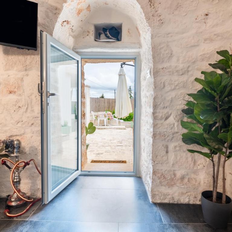 Trulli Cinque Nicchie - Villa with Garden View - 17