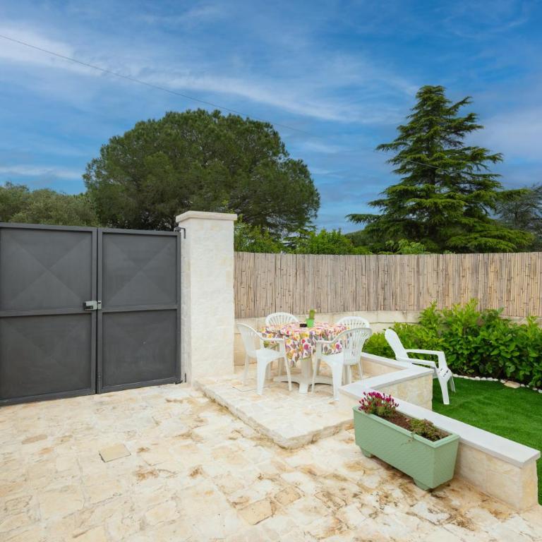 Trulli Cinque Nicchie - Villa with Garden View - 24