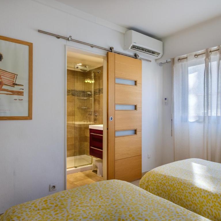 Le Nostalgique - Deluxe Apartment mit 2 Schlafzimmern und Meerblick - 16