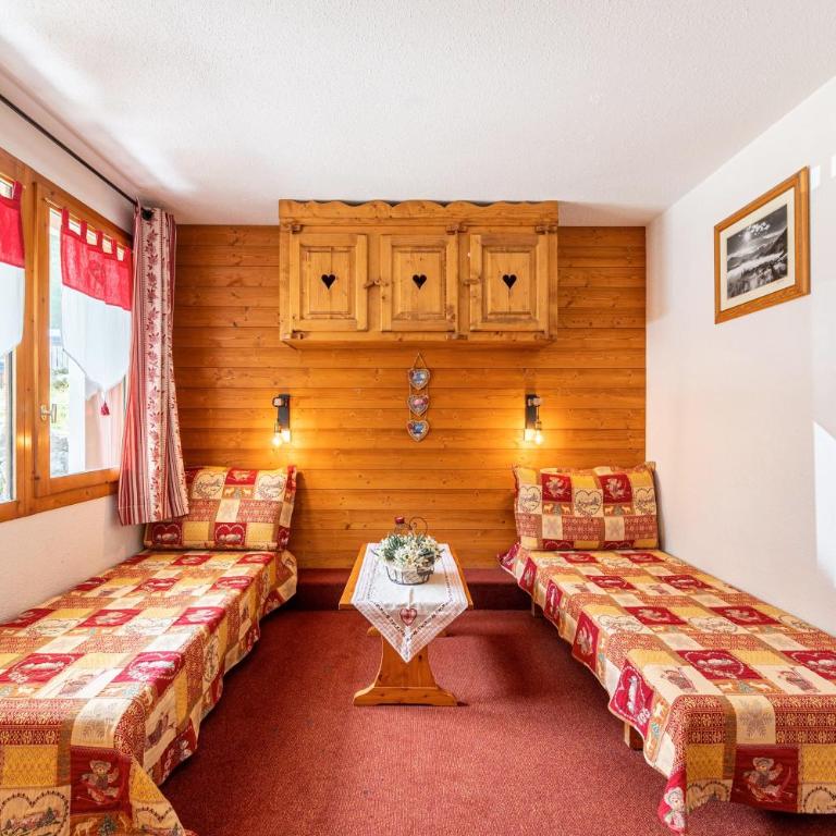La Bûche - Two-Bedroom Deluxe Apartment with Garden View - 14