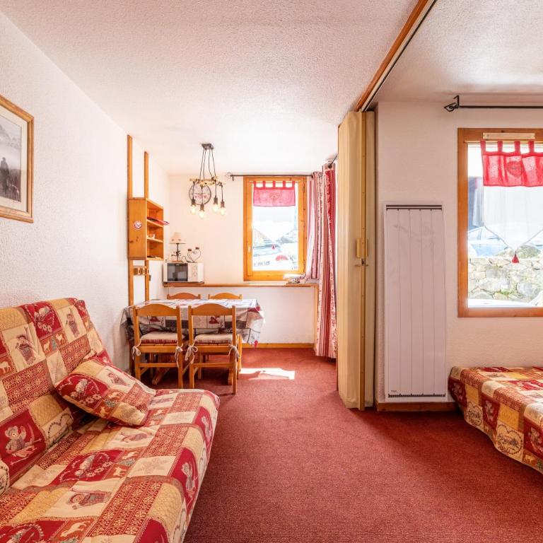La Bûche - Two-Bedroom Deluxe Apartment with Garden View - 7