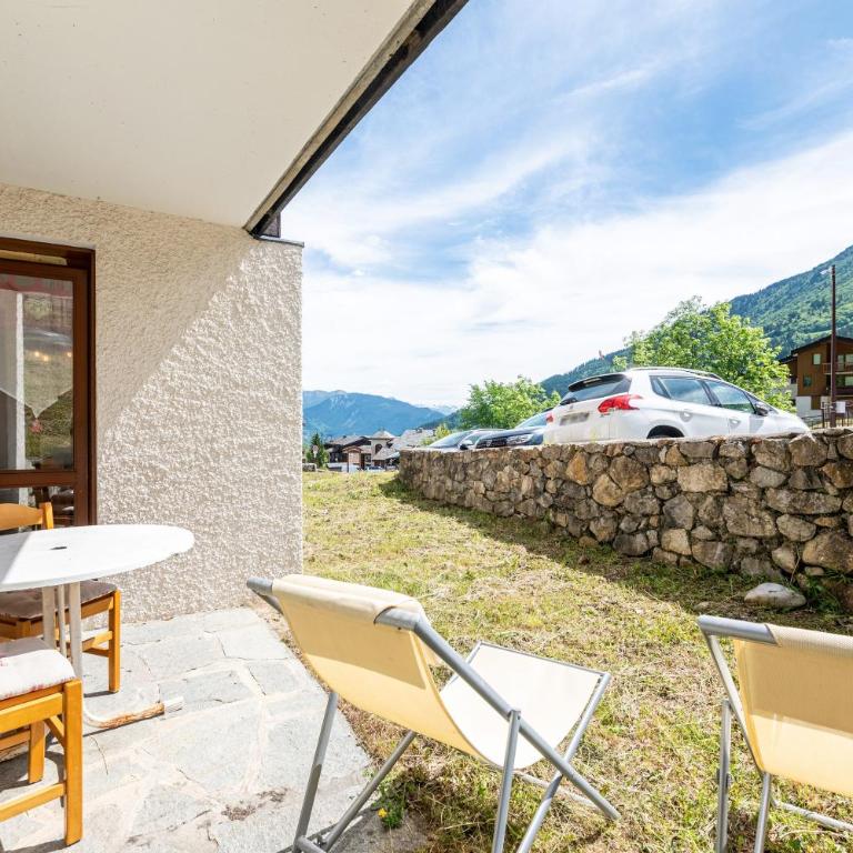 La Bûche - Two-Bedroom Deluxe Apartment with Garden View - 2
