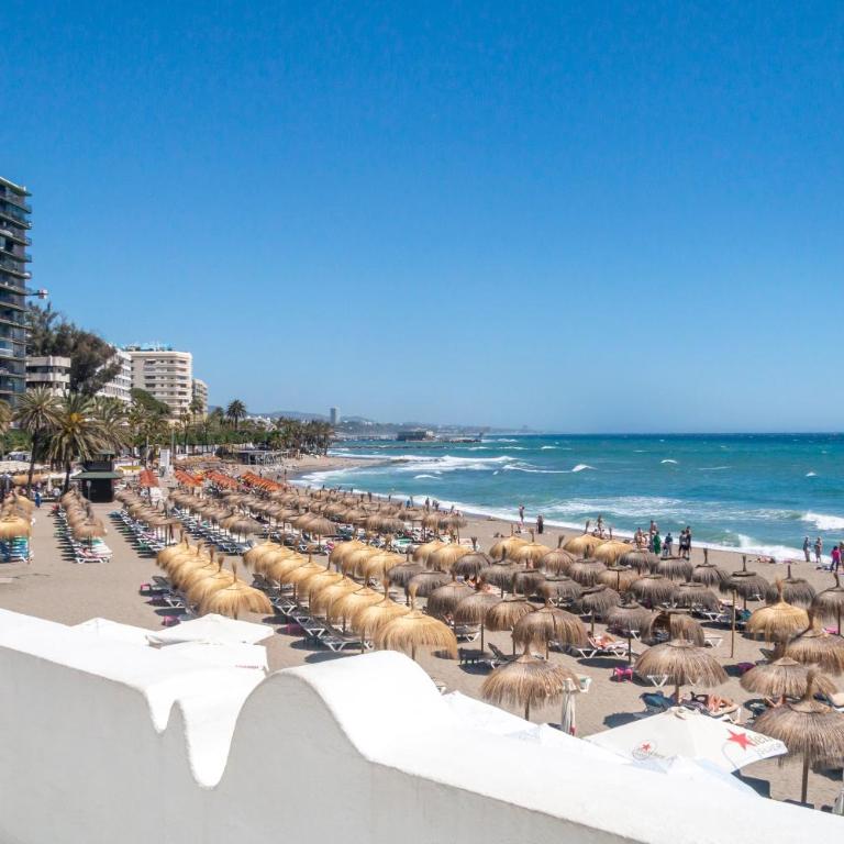 Deluxe Apartment with Jacuzzi - Two-Bedroom Deluxe Apartment with Ocean View - 8