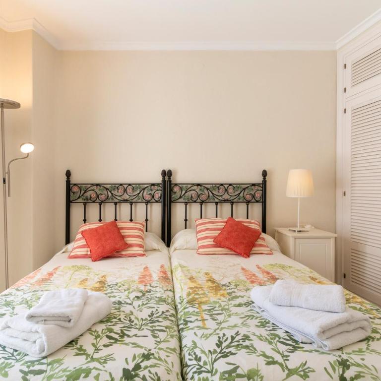 Deluxe Apartment with Jacuzzi - Two-Bedroom Deluxe Apartment with Ocean View - 16