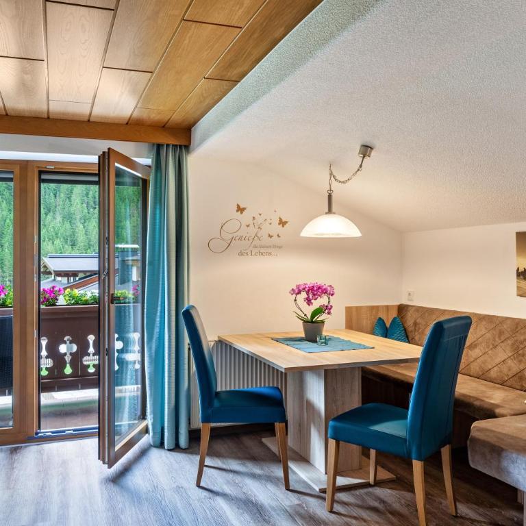 Haus Alpenheim Apartment 1 - Deluxe-Apartment mit 2 Schlafzimmern und Gartenblick - 2