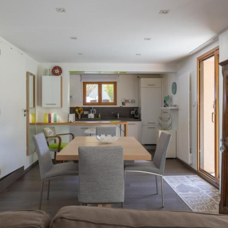 La Tour 74 - Appartement 1 Chambre - Vue sur Jardin - 12