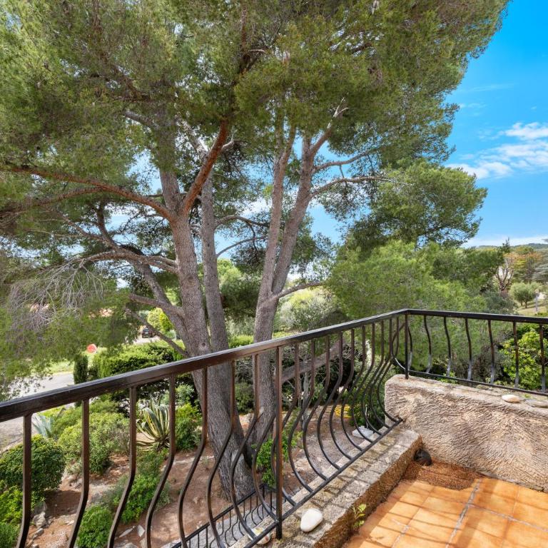 Villa Les Aloes - Villa with Garden View - 33