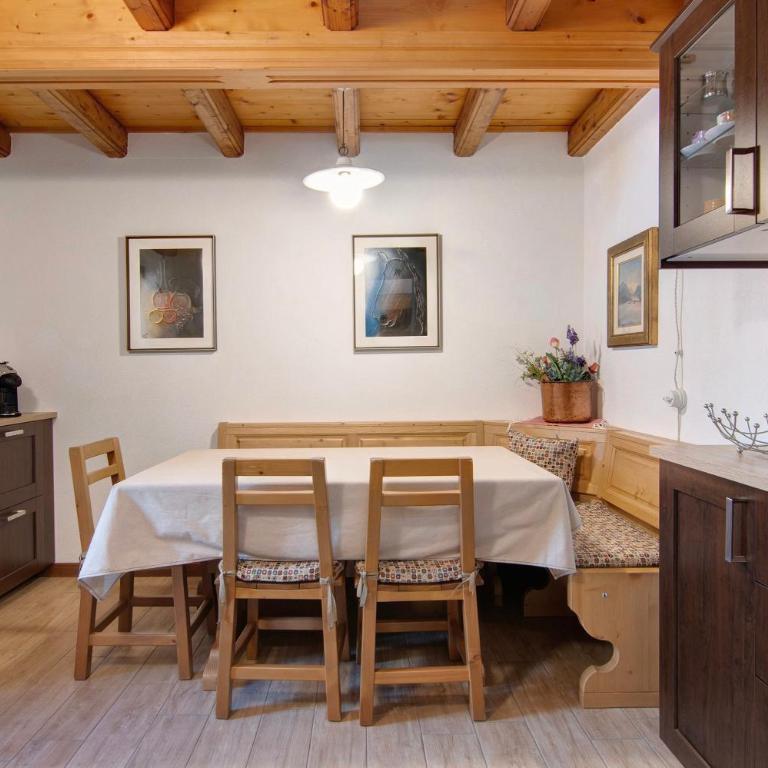 Ginepro Casa Vacanze - Two-Bedroom Deluxe Apartment with Garden View - 7