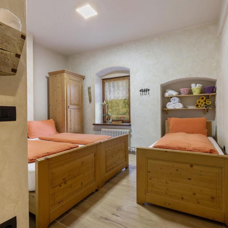 Agriturismo Maso Rocca - Appartamento Deluxe con 2 Camere da Letto e Vista Giardino - 5