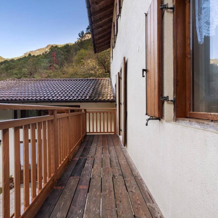 Agriturismo Maso Rocca - Appartamento Deluxe con 2 Camere da Letto e Vista Giardino - 2