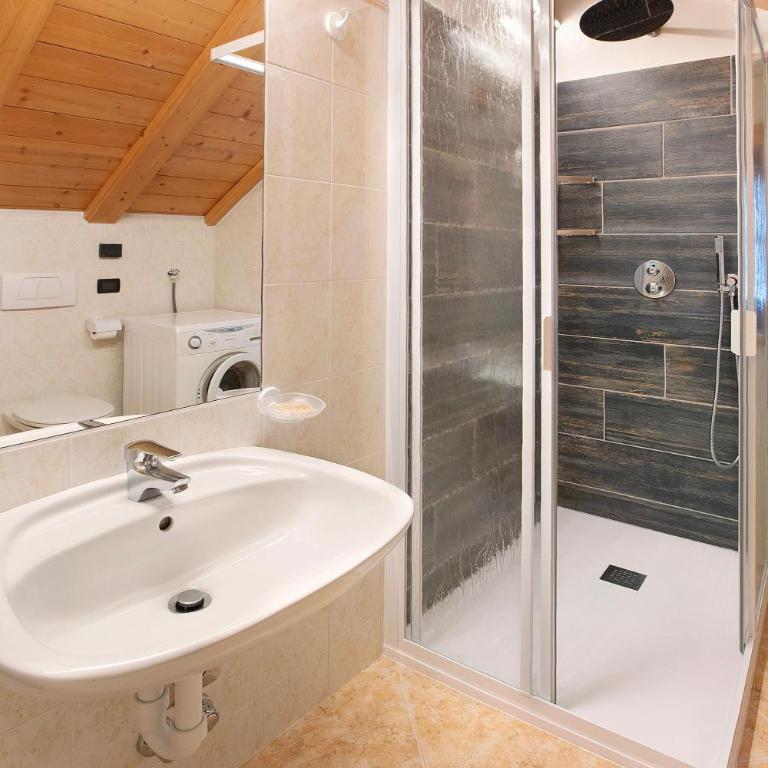 Appartamento Gemma - Appartamento Deluxe con 2 Camere da Letto e Vista Giardino - 11
