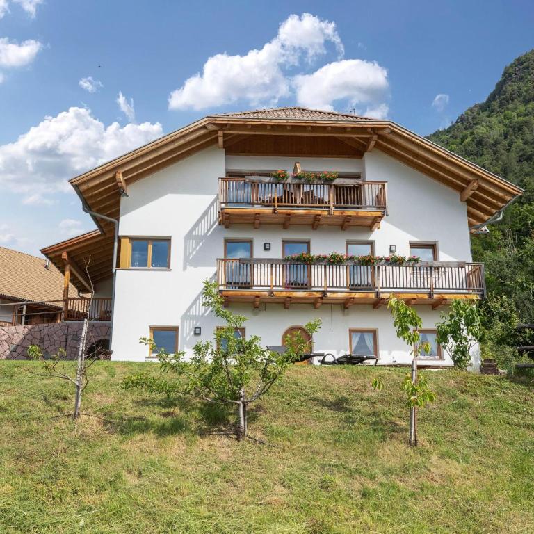 Wernerhof Fewo Rosela - Three-Bedroom Premium Apartment with Balcony - 37