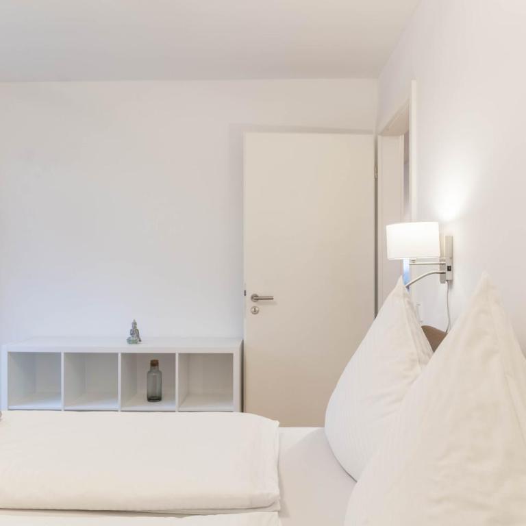 Apartment zum Genießen - Two-Bedroom Deluxe Apartment with Garden View - 14