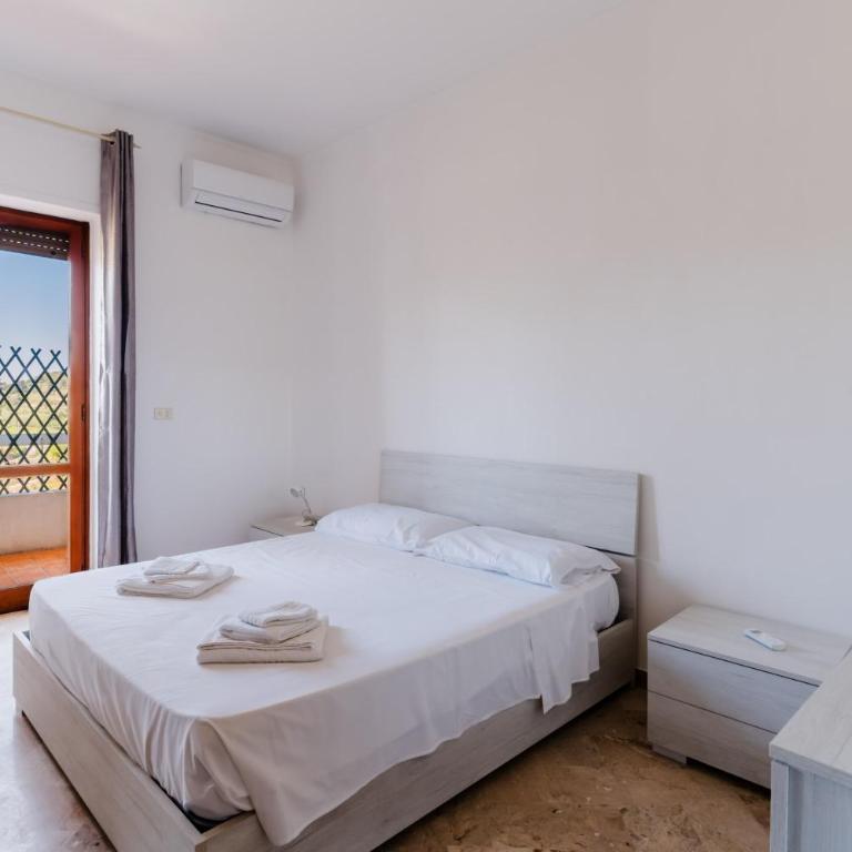Casa vacanze Federica sul Lungomare - Appartamento Deluxe con 2 Camere da Letto e Balcone - 1
