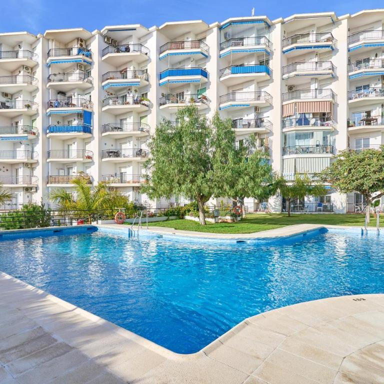 Poolside Apartment Nerja - Apartamento de 2 dormitorios con vistas a la montaña - 23