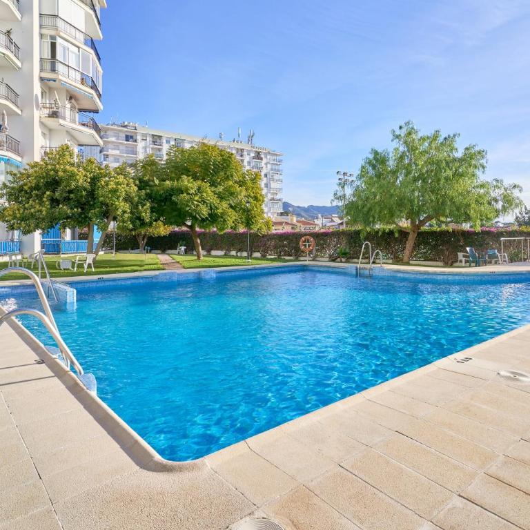 Poolside Apartment Nerja - Apartamento de 2 dormitorios con vistas a la montaña - 22