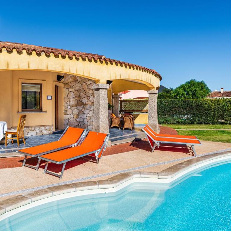V32 Levante - Villa con Vista Giardino - 4