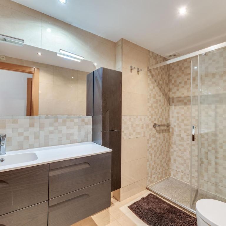 Vivienda Casco Antiguo de Marbella - Three-Bedroom Premium Apartment with Balcony - 14