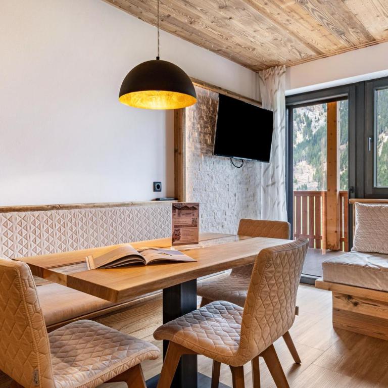 Blosegghof Bergchalets Talblick - Appartamento Deluxe con 2 Camere da Letto e Vista Giardino - 4