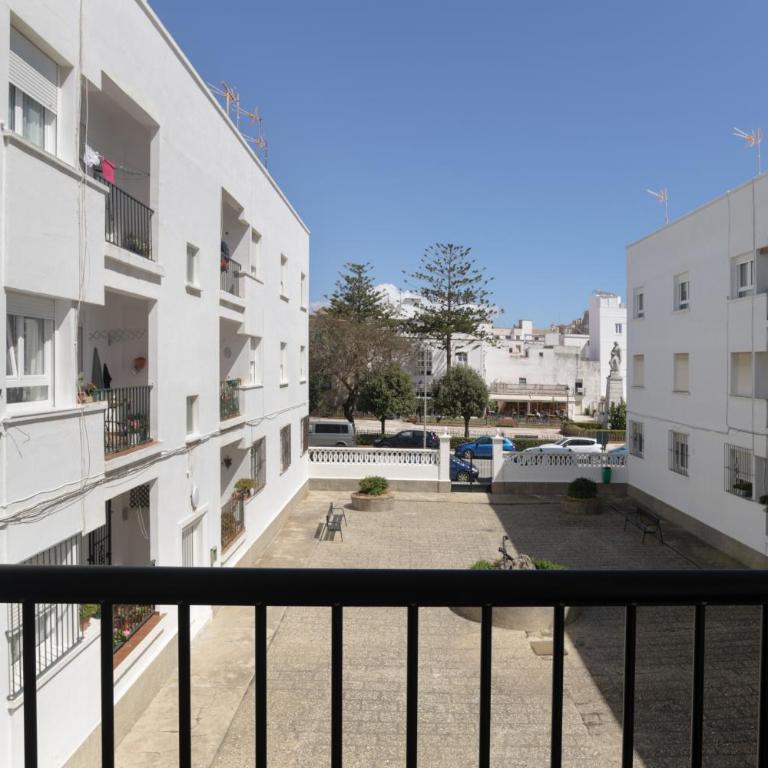 Céntrico apartamento en Tarifa - Apartamento Premium de 3 dormitorios con balcón - 2