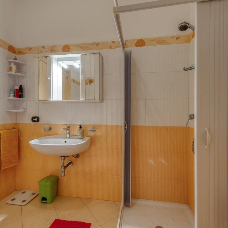 La Corte del Geco - Two-Bedroom Deluxe Apartment with Garden View - 16