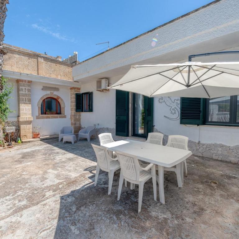 La Corte del Geco - Two-Bedroom Deluxe Apartment with Garden View - 22