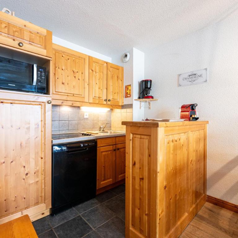 You Ski en Terre Happy G11 - Superior One-Bedroom Apartment with Balcony - 7