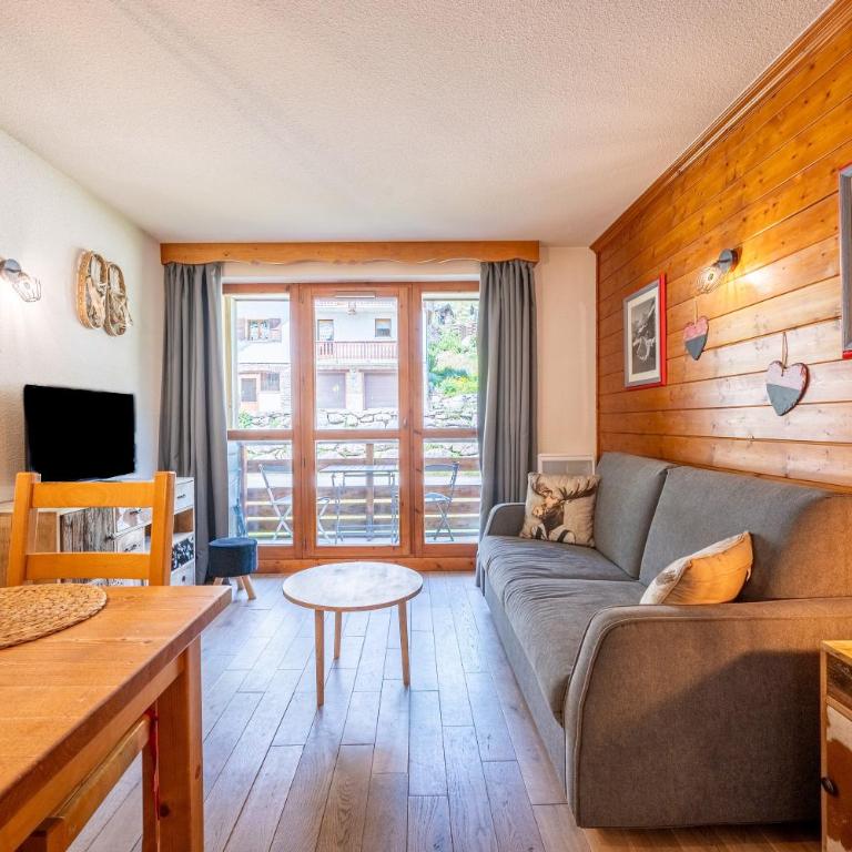 You Ski en Terre Happy G11 - Superior One-Bedroom Apartment with Balcony - 3