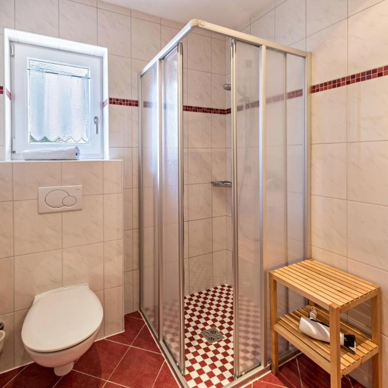 Ferienwohnung Helena - Appartamento Deluxe con 2 Camere da Letto e Vista Giardino - 17