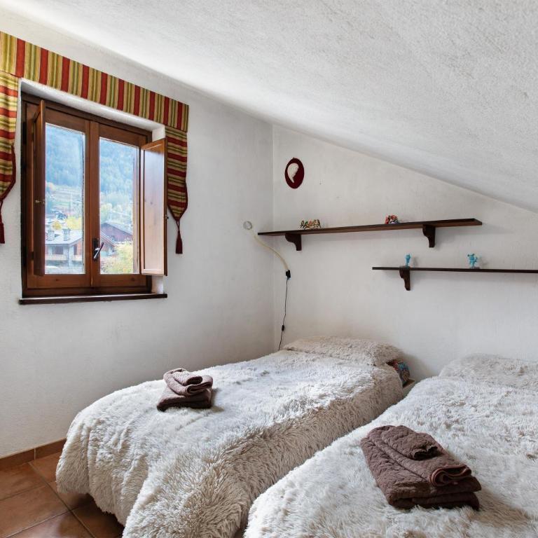 Casa Mountain View Courmayeur - Three-Bedroom Apartment with Mountain View - 2