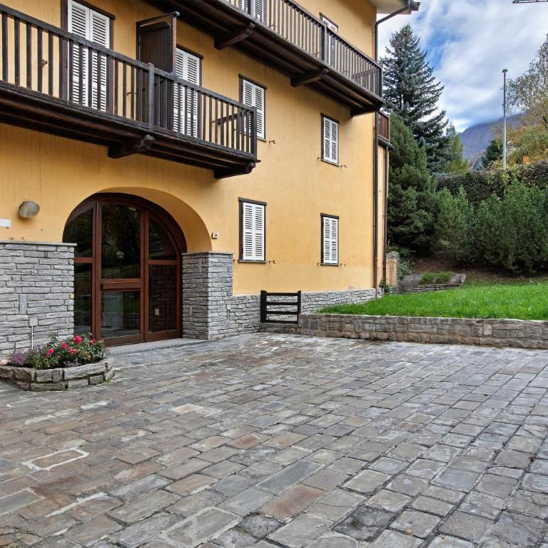 Casa Mountain View Courmayeur - Three-Bedroom Apartment with Mountain View - 25