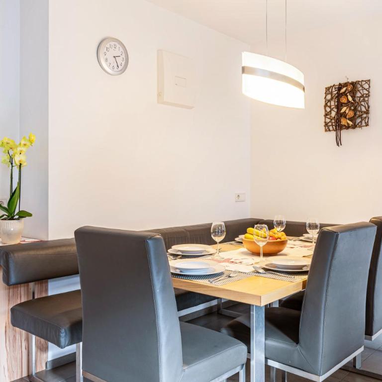 Cesa Stefania - Appartamento Premium con 3 Camere da Letto e Balcone - 9