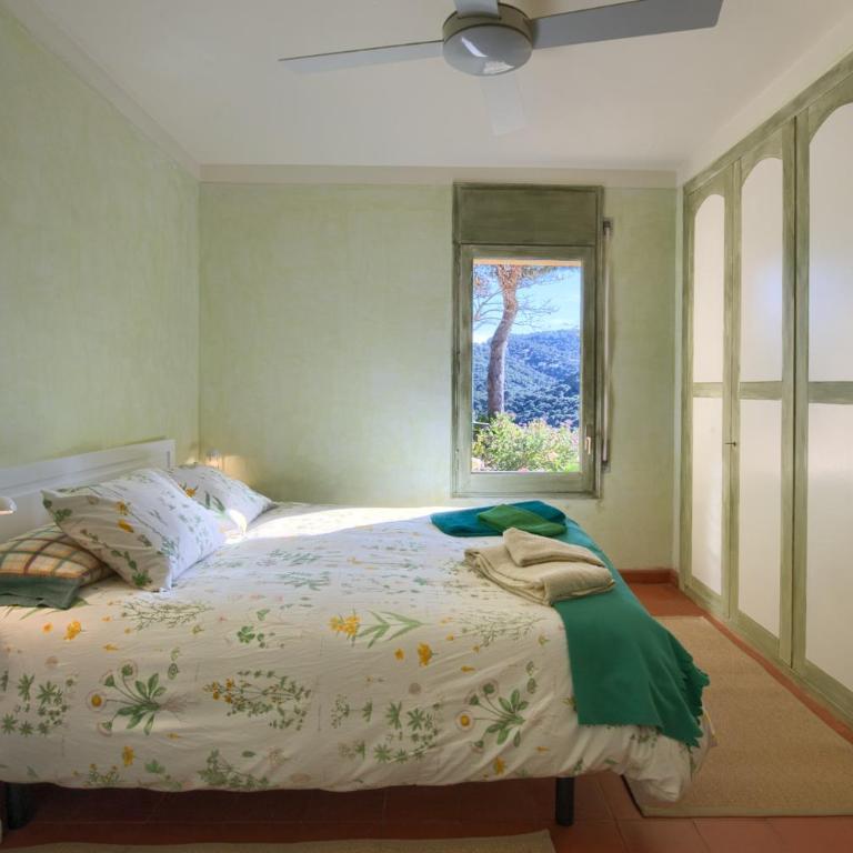 Aiguafreda, Piscina y Vistas al mar - Three-Bedroom House - 10