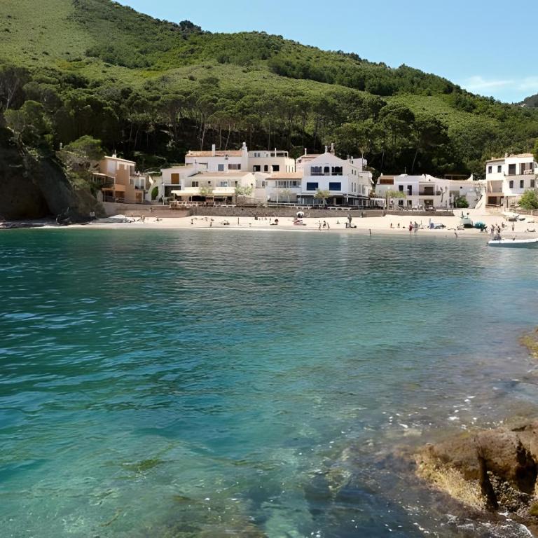 Aiguafreda, Piscina y Vistas al mar - Three-Bedroom House - 33