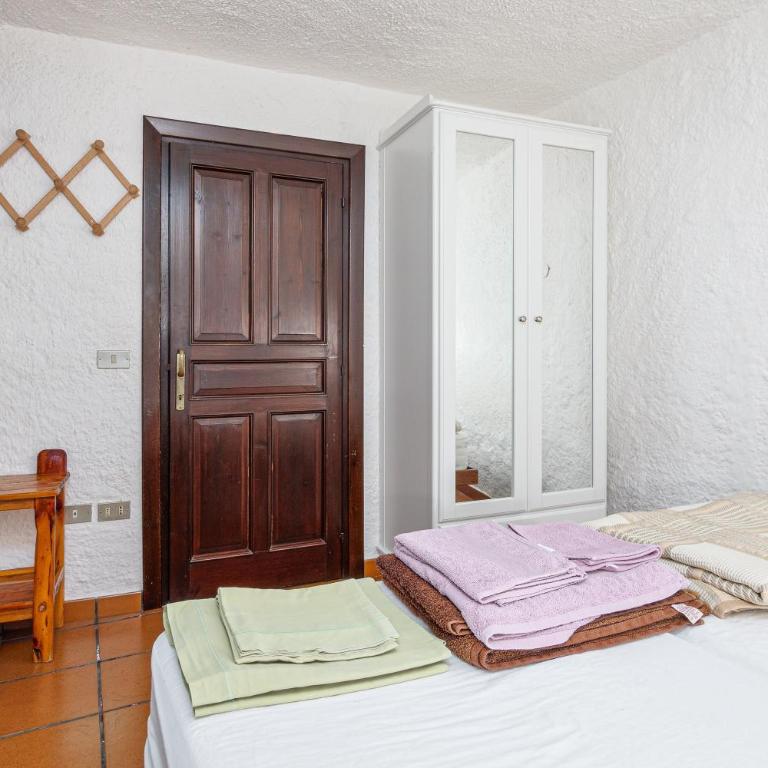Ginepri - Two-Bedroom Deluxe Apartment with Garden View - 8
