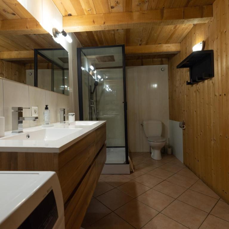Ferme de Faustine 2 - piscine - Appartement 2 Chambres avec Vue sur la Montagne - 24