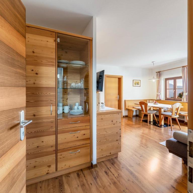 Florerhof Ferienwohnung Flieder - Appartamento Deluxe con 2 Camere da Letto e Vista Giardino - 3