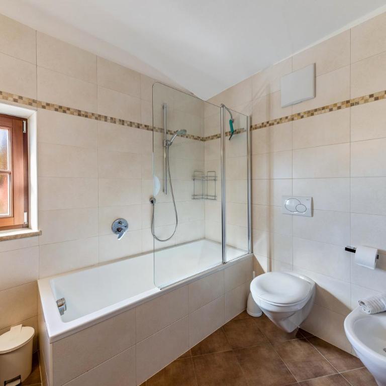 Florerhof Ferienwohnung Flieder - Appartamento Deluxe con 2 Camere da Letto e Vista Giardino - 14